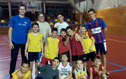 Entrenament del Pre-mini CBTordera amb el Show dels Esports