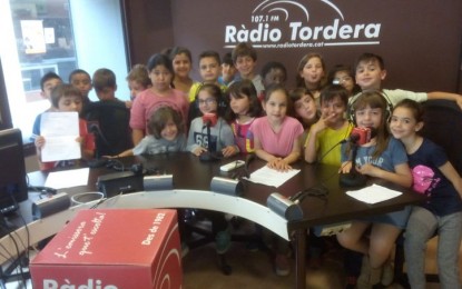 Els alumnes de 2n B de l’escola Serra de Miralles presente “Les escoles a Ràdio Tordera”