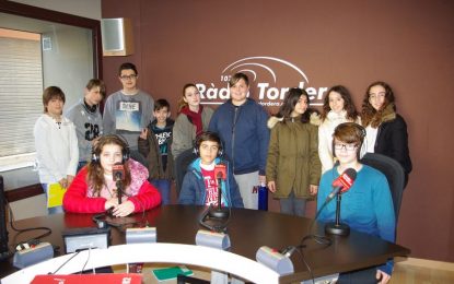 Els alumnes de l’Institut Tordera presenten el programa “Les escoles a Ràdio Tordera”