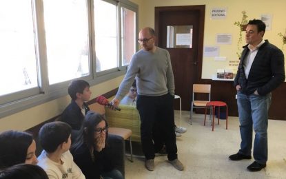 L’edifici de l’escola Serra de Miralles centra el “Línia directa amb l’Alcalde” fet des d’allà