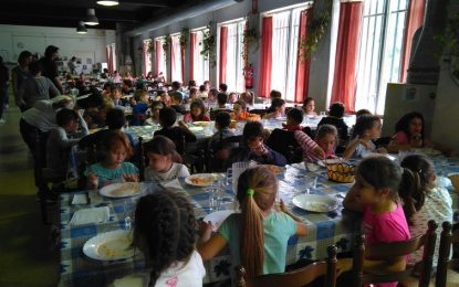 Els jocs i la discoteca han estat els protagonistes de la nit de les colònies de l’escola Brianxa