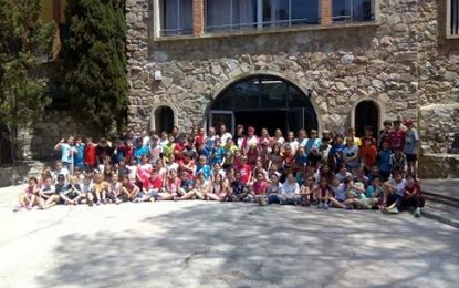 Els alumnes de 3r, 4t, 5è i 6è de Brianxa arriben a Gualba per passar-hi uns dies de colònies