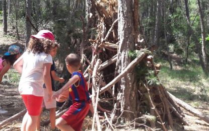 El programa Bon Dia Menuts parla amb els dos grups de l’escola Vedruna que estan de colònies