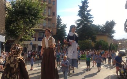 Tordera dóna suport a la colla gegantera per acollir la fira del món geganter 2019