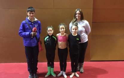 El Show dels Esports entrena amb algunes atletes del Club Twirling Vila de Tordera