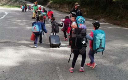 Les nenes i nens de P5 de l’escola La Roureda s’uneixen als de 2n i 4t a les colònies de El Collell
