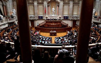 La Judiht Toronjo es parla sobre el projecte del Parlament de Catalunya per despenalitzar l’eutanàsia, una proposta que el parlament de Portugal va rebutjar ahir