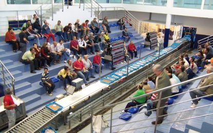 Els alumnes de 6è de La Roureda han passat el seu segon dia de colònies entre el port d’Arenys i la platja de Canet