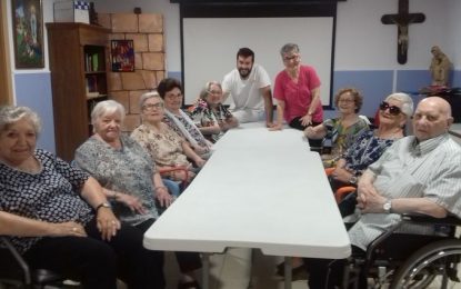 Els residents de L’Albert fan seu primer viatge amb El Tren de la Vida