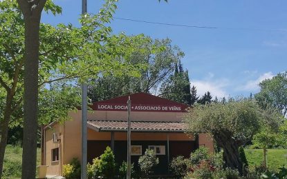 L’Associació de Veïns Fibracolor presenta queixes respecte de la telefonia, incivisme i circulació inadequada