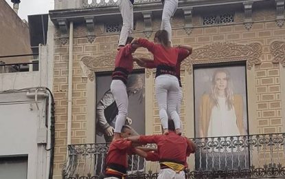 Els Maduixots faran avui un pilar caminant que baixarà les escales de l’església de Blanes per celebrar Santa Anna