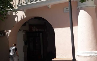 Descobrint Tordera viatja en el temps per portar-nos a la plaça de l’església de quan la Rosa Hospital era petita
