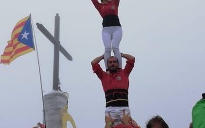 Els Maduixots van participar als “Cims per la llibertat” construint un pilar al Matagalls