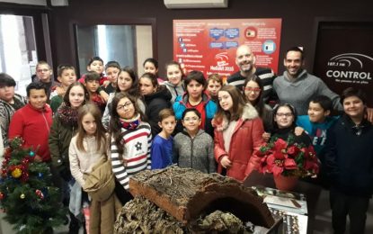 Els alumnes de 6è A de l’escola Ignasi Iglesias viatgen en el temps per tots els cursos que han passat a l’escola