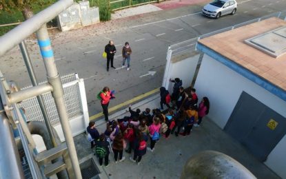 Alumnes de l’Escola La Roureda visiten la planta potabilitzadora d’aigua de Tordera