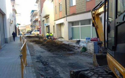 Les obres al carrer Amadeu Vives s’acabaran al finals de mes amb l’asfaltat de la rotonda amb Camí Ral