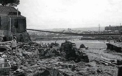 El record de les riuades del 1962 al Vallès serveixen a la Maria Antònia per parlar-nos de la importància de la ràdio