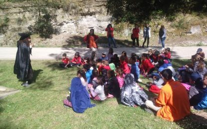 Els alumnes de 2n i 4t de La Roureda passen les seves colònies aprenent màgia i bruixeria