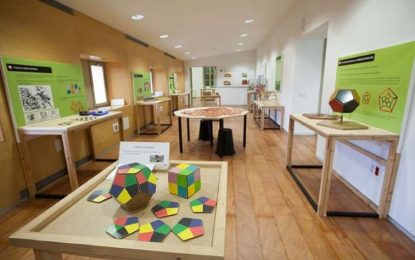 El Museu de Matemàtiques ens apropa a aquest camp mitjançant experiències interactives