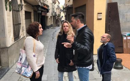 La candidata d’Unides Podem a Europa Conchi Abellán visita Tordera per donar suport a Salvador Giralt