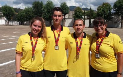 Dos torderencs competeixen a la 2a copa internacional de bitlles catalanes a Guatemala