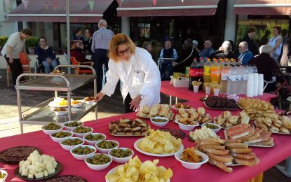 Tordera en directe assisteix al berenar del 30è aniversari de Can Comte