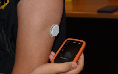 Un total de 36 infants i joves diabètics tipus 1 de l’Alt Maresme i la Selva Marítima es beneficien del sistema sense punció per mesurar la glucosa