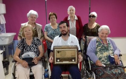 La ràdio va acompanyar els residents de Vitalia Albert durant tota la seva joventut