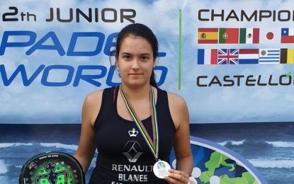 La torderenca Zaira Mateo aconsegueix disputar la final de consolació del campionat del món de pàdel (Circuit de menors)