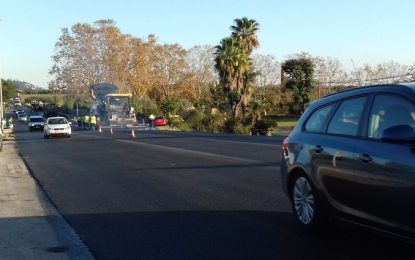 El nou asfalt de la carretera entre Tordera i Blanes millorarà el seu drenatge i reduirà l’impacte acústic