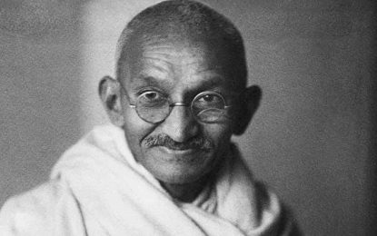 En Toni repassa la biografia de Gandhi a la seva píndola d’opinió