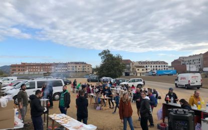Unes 250 persones participen a la 25a Marxa Popular de Miralles
