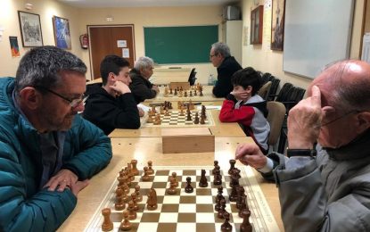 Aquest diumenge el Club d’Escacs Tordera comença la lliga amb el títol de campió de la seva categoria de la copa gironina sota el braç