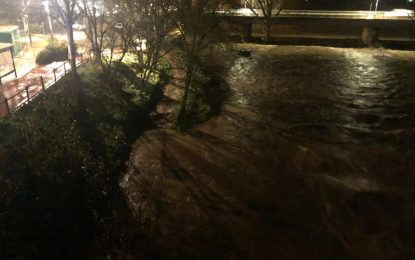 L’Ajuntament evacua els habitatges més propers a la llera del riu malgrat que a les últimes hores el cabal ha baixat