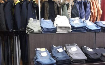 La botiga de moda per home Kwapu porta la roba que marca la tendència del moment i que el client demana