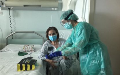 Els centres sociosanitaris de la Corporació de Salut Maresme-Selva habiliten videotrucades perquè els pacients puguin veure als seus familiars