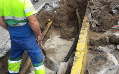 Aqualia actua per restablir el subministrament a la Plaça Lluís Companys