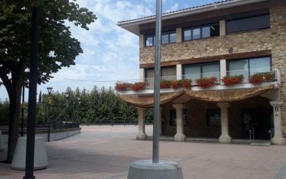 S’instal·la un nou tendal a la Plaça de l’Ajuntament