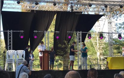 Quim Haro i Mª Teresa Reyner s’emporten els premis d’adults dels guardons literaris en poesia