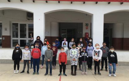 Els alumnes de 4t de l’escola Brianxa ens expliquen com els està anant aquest curs