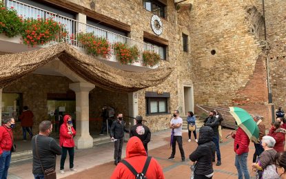 Protesta dels autònoms contra les restriccions davant l’Ajuntament de Tordera