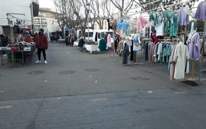 Tordera en directe fa una volta per les parades del mercat del dimarts