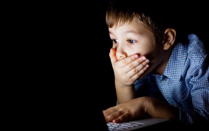 La Cristina denuncia la facilitat amb que els menors poden visualitzar una violació a internet