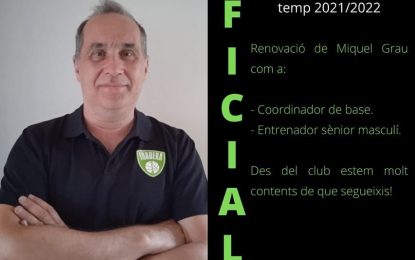 L’entrenador del sènior masculí del CEEB Tordera presenta la plantilla per la propera temporada