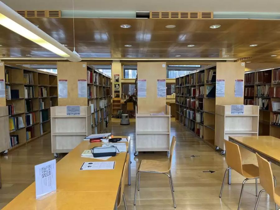 Biblioteca-ESMUC